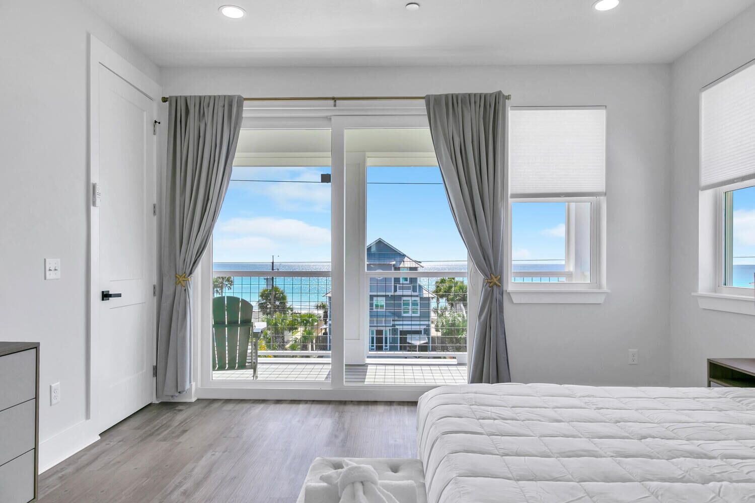 6 habitaciones, tabla de planchar con plancha y wifi gratis 