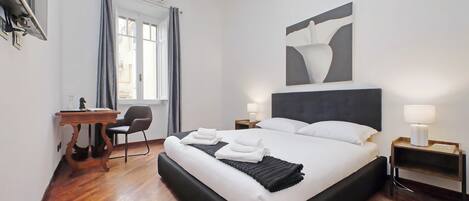 4 bedrooms, iron/ironing board, free WiFi, bed sheets