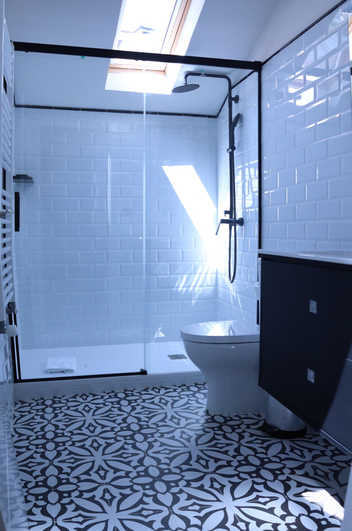 Luxe appartement, uitzicht op stad | Badkamer