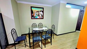 Dining - Beautiful 3-bedroom apartment in enjoyable Banos with Jacuzzi (Banos)