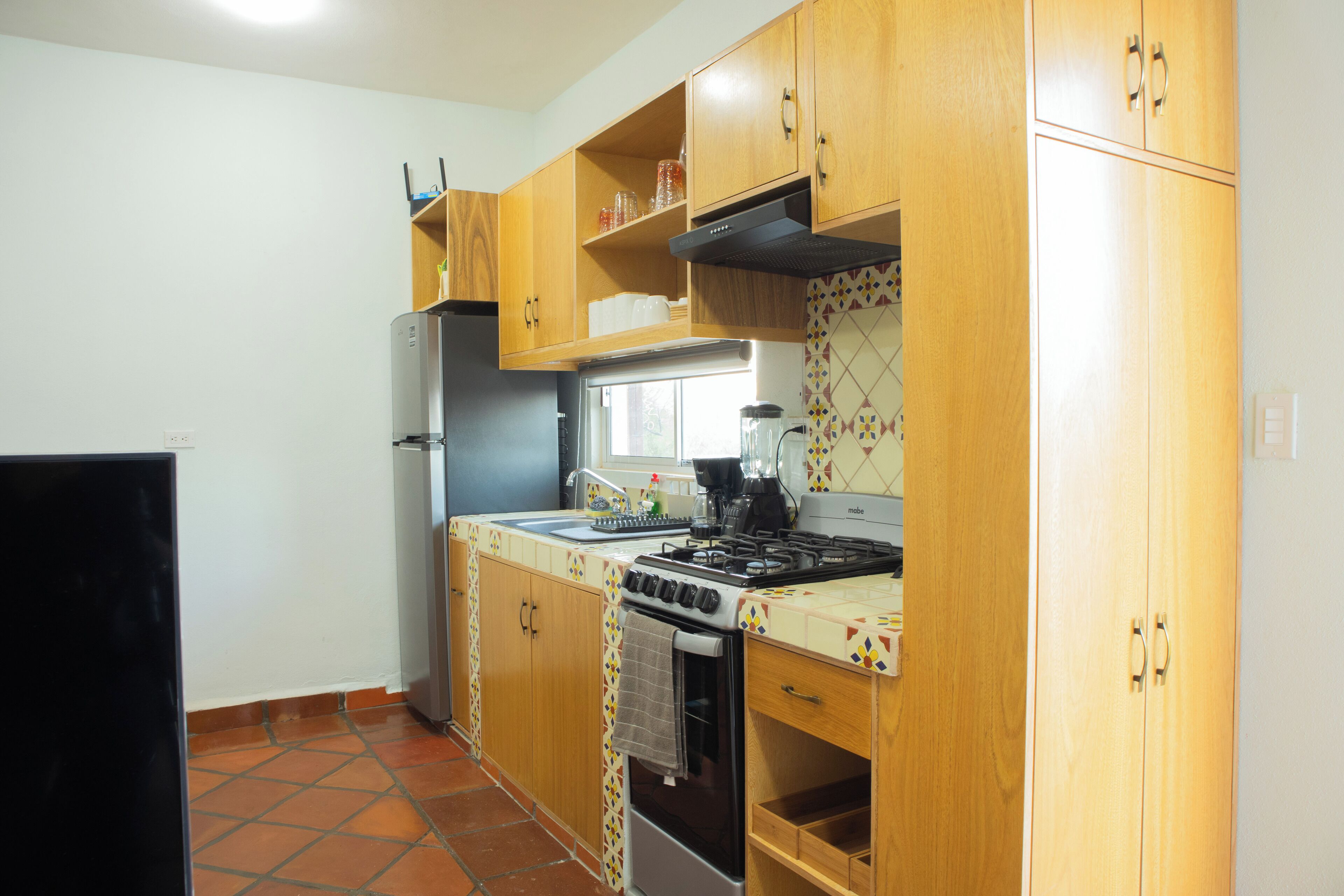 Family Apartment, Kitchenette, Mountain View | Private kitchen