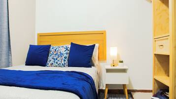 Departamento familiar, cocineta, vista a la montaña | Cortinas blackout, tabla de planchar con plancha y wifi gratis