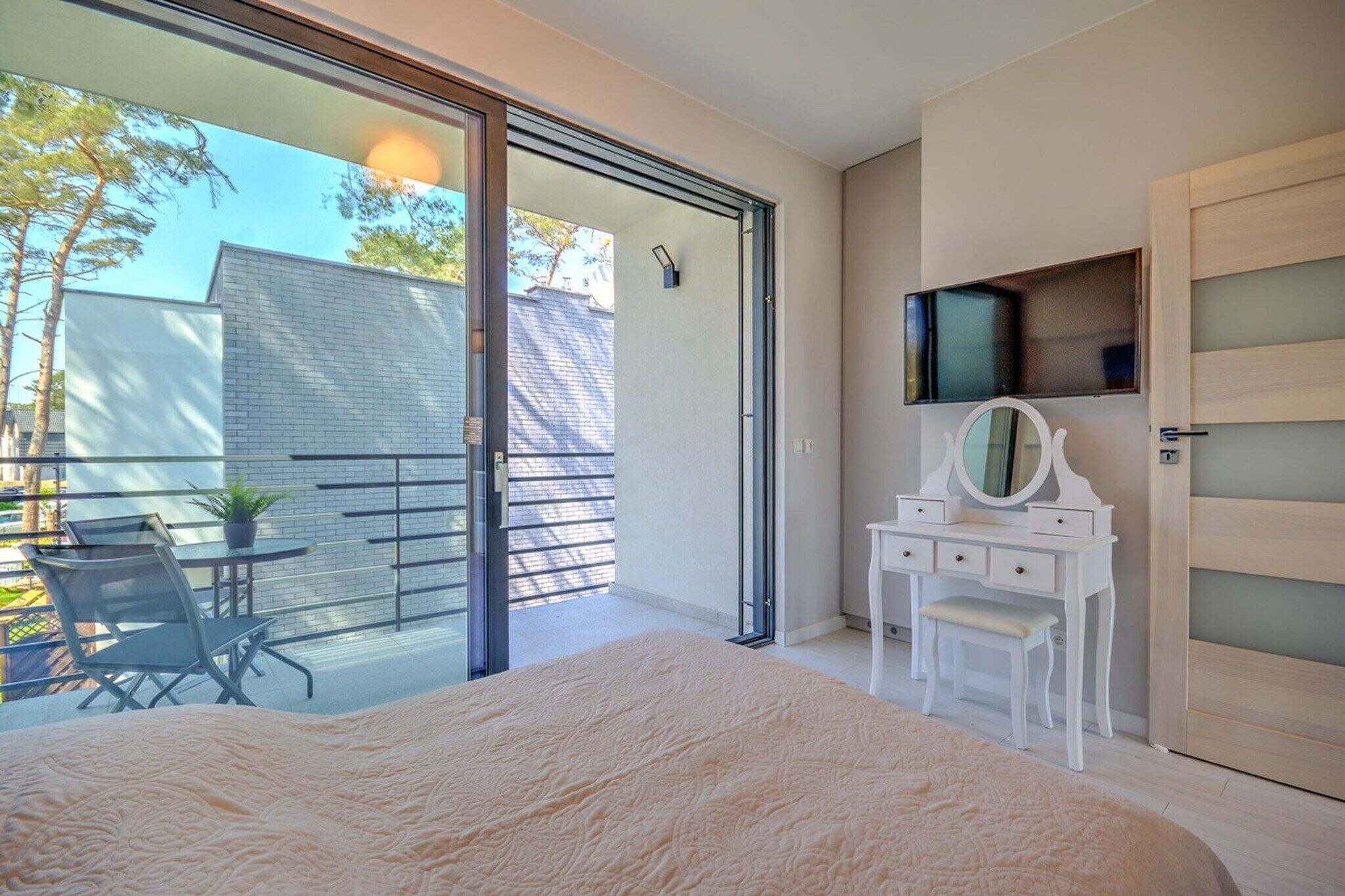 2 bedrooms, iron/ironing board, travel cot, free WiFi