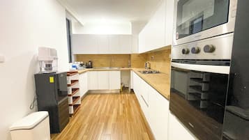 Microwave, oven, stovetop