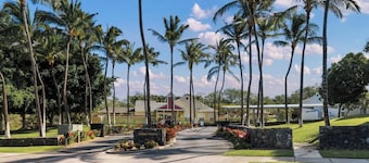 Fairway Terrace Waikoloa Condo | 2BR, Pool, Golf Views & Island Charm