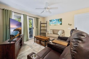 TV - Relaxing Fairway Terrace Getaway – 2BR/2BA + Twin Sleeper Sofa (Waikoloa Village)