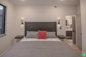 4 bedrooms, WiFi, bed sheets