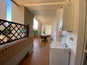 Interior - TWO-ROOM APARTMENT SLEEPS 5 IN THE COOP AREA-Rif. Agos (San Vincenzo)