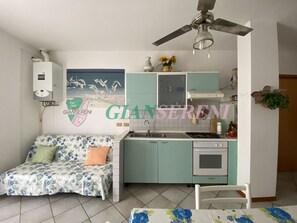 Fridge, oven, dishwasher