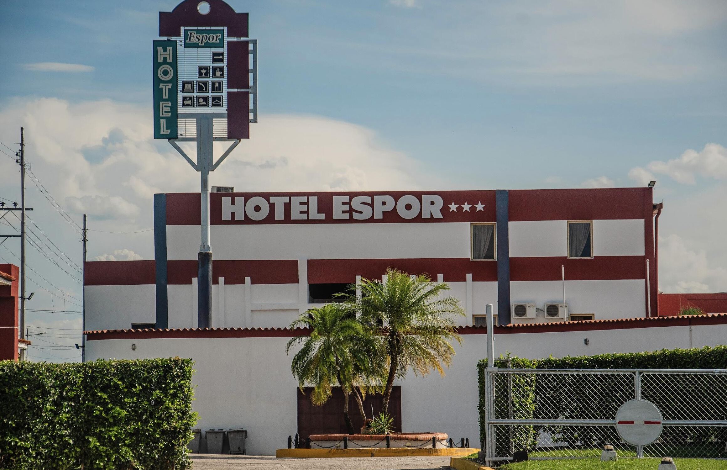 Facciata della struttura