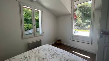 3 chambres, fer et planche Ă repasser, lit parapluie, Wi-Fi gratuit