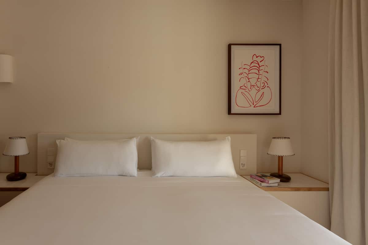 Junior Suite, Terrace | Hypo-allergenic bedding, minibar, desk, iron/ironing board
