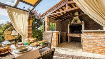 Ristorazione all'aperto