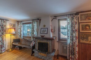 Apartment, Mountain View | City view