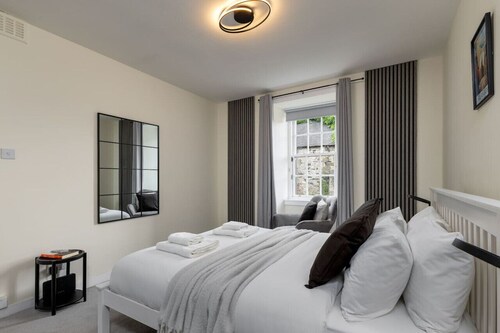 Castle Esplanade Apartment