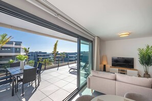 Unclassified image, 4 of 75, button - Magnificent 3-BDR Apt with Terrace, Spa & Pools (Estepona)