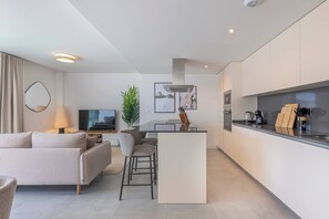 Unclassified image, 4 of 75, button - Magnificent 3-BDR Apt with Terrace, Spa & Pools (Estepona)