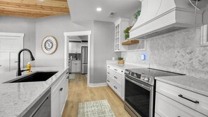 Private kitchen - Hidden Valley Paradise (Glaze Township)