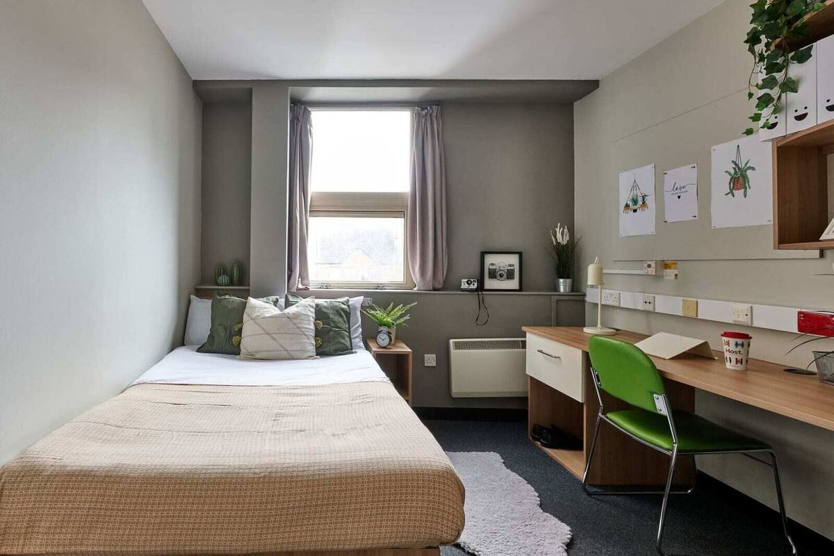 Blackout curtains, iron/ironing board, free WiFi