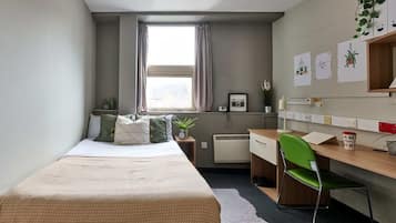 Blackout curtains, iron/ironing board, free WiFi