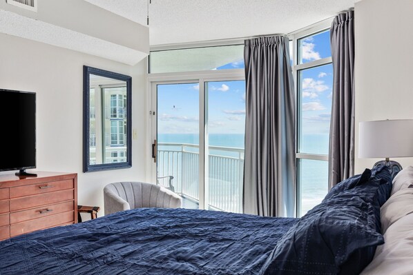 3 bedrooms, iron/ironing board, free WiFi, bed sheets - Updated 3-bedroom condo in Palmetto Building at Dunes Village w/2 waterparks! (Myrtle Beach)