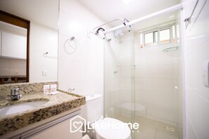 ห้องเบสิกสวีท | ห้องน้ำ