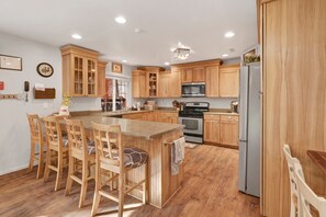 Private kitchen - Moab Family Getaway #2543 (Big Bear Lake)