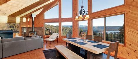 Cabin, Berbilang Katil, Hot Tub, Mountain View (2520) | 2 bilik tidur, dihias secara berasingan