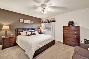 Cabane, plusieurs lits, patio, vue montagne (2542) | Vue de la chambre