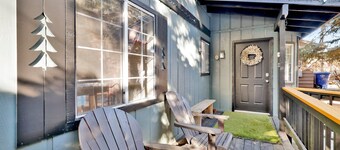 Bear Paws and Rest Retreat #2542