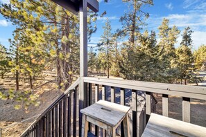 Cabana, várias camas, varanda, vista para a montanha (2528) | Vista do quarto