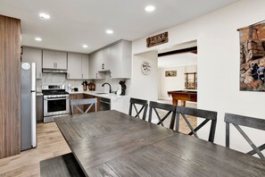 5 phòng ngủ, trang trí khác biệt 