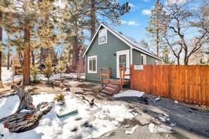 Exterior - Cute and Cozy Cottage #2522 (Sugarloaf)