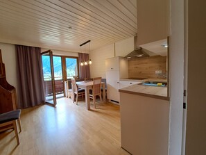 Family Condo, Balcony, Mountain View | Private kitchen - Haus Kaunergrat (Kaunertal)