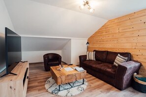 Smart TV - L'Ecureuil apartment, Finnish bath on the edge of the forest. Pets allowed (Gérardmer)