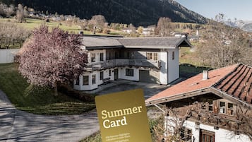 Traditional-Chalet, Bergblick | Terrasse/Patio