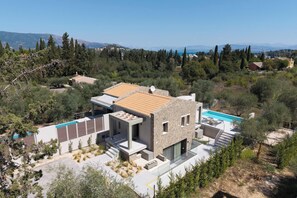 Exterior - Theofania - Two Bedroom Villa, Sleeps 4 (Gouvia)