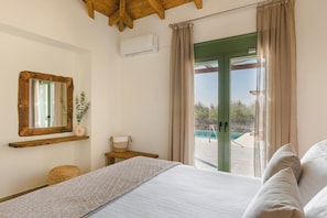 3 quartos, ferros/tábuas de passar roupa, Wi-Fi, roupa de cama