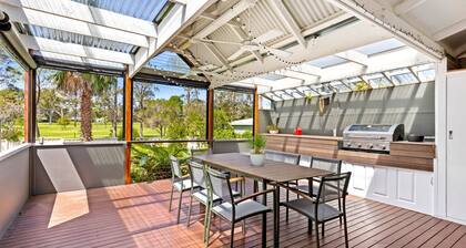 Nordic Fairway - Pet Friendly - 10 mins to Hyams Beach