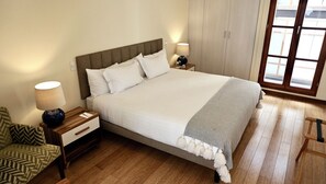 1 chambre, fer et planche à repasser, lit parapluie, Wi-Fi