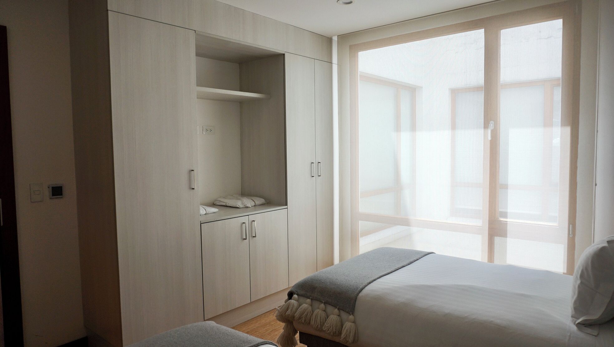 2 makuuhuonetta, silitysrauta/-lauta, vauvan matkasänky, Wi-Fi