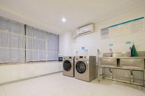 Laundry room - City Comfort Inn(Wuhan Jiangxia Branch) (Wuhan)