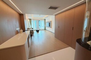 Cribs/infant beds - Spring Downtown Hotel (Chengdu)