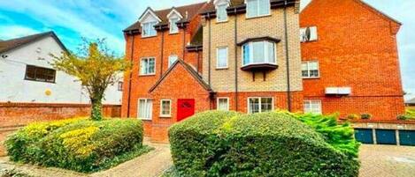 Apartment | Exterior