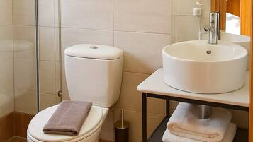 Ducha y secador de pelo