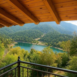 Property grounds - Aithra Luxury Suites, Superior Lakeview Suite (Tsivlos)