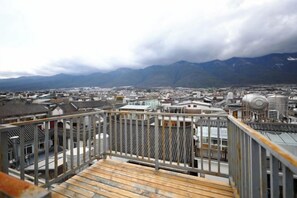 Unclassified image, 3 of 38, button - Dali Yunmu Inn (Dali City)