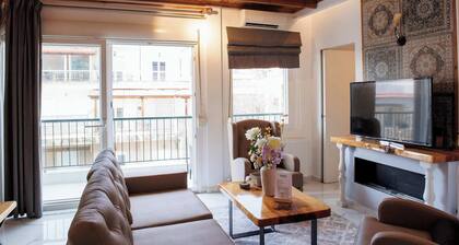 Kozani Central Nest - Homely Vibes