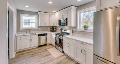 Charming Voyage: Ypsi & AnnArbor