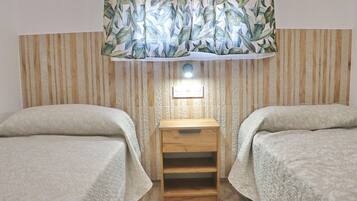 2 slaapkamers, een strijkplank/strijkijzer, wifi, beddengoed